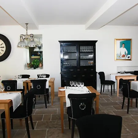 Hotel Le Pre Du Moulin - Maison Alonso - & Restaurant
